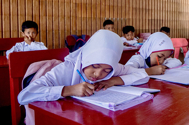 Lombok Indonesian School Learning